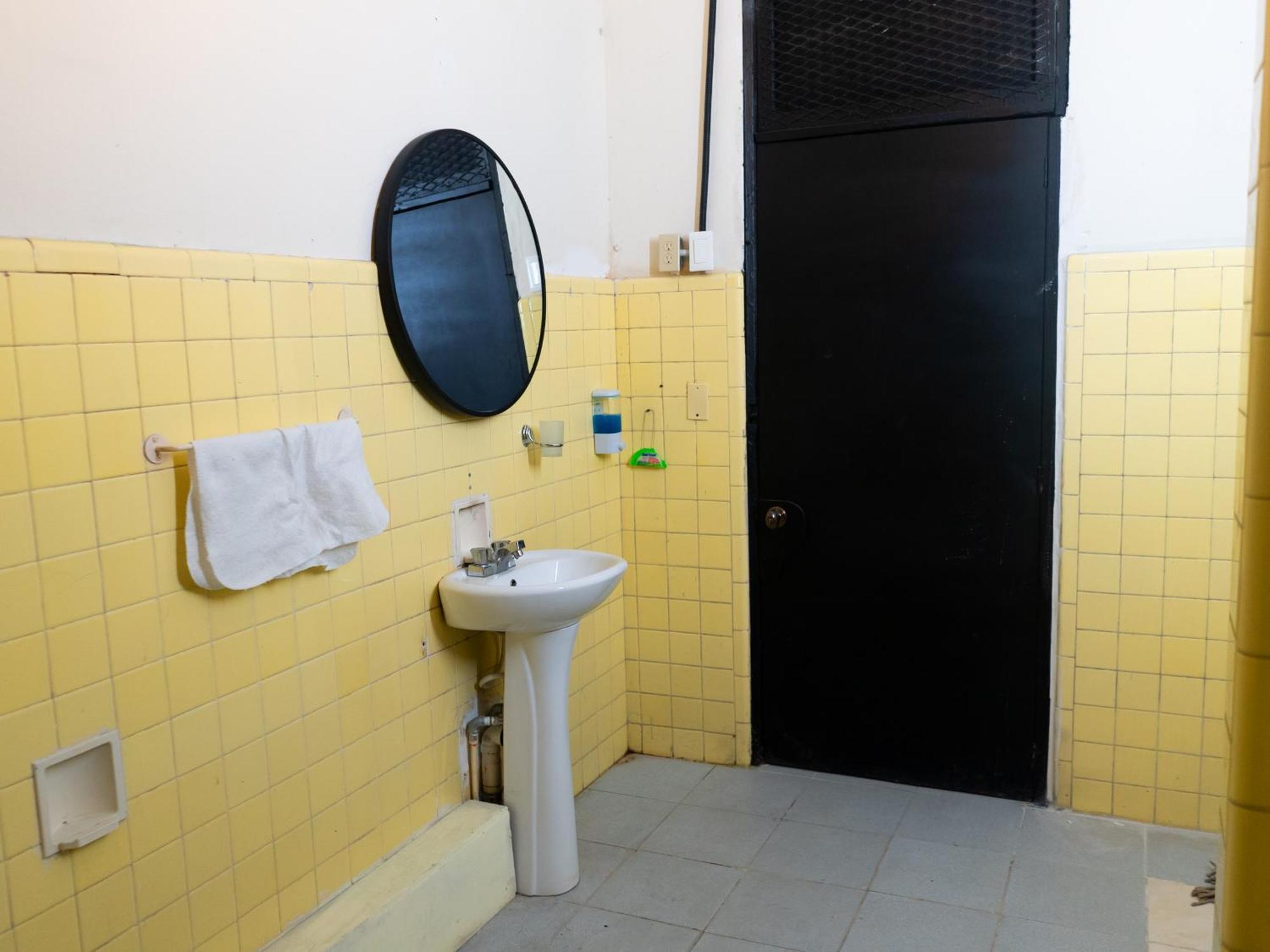 La Vieja Habana Zona Colonial Hostel ซานโตโดมิงโก ภายนอก รูปภาพ